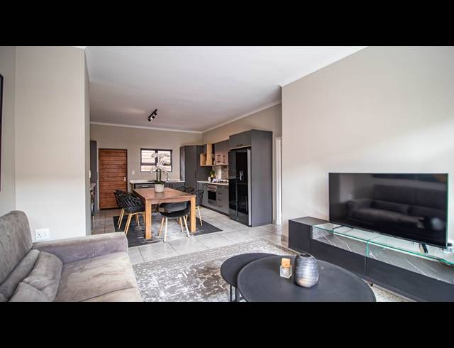 3 BEDROOM SIMPLEX FOR SALE IN OLYMPUS AH